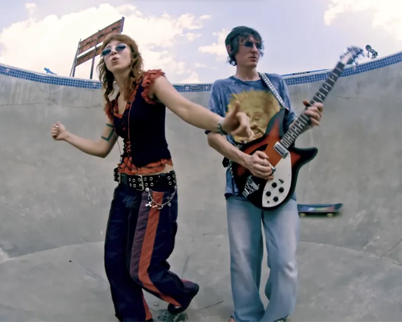 Twen is my new favorite band! I have been introduced to and have discovered so many new artists and songs since last April, and I am quite happy about that.